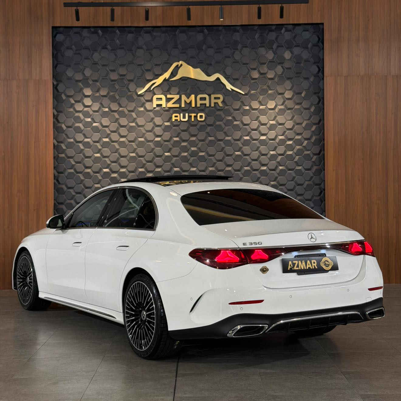 Mercedes benz E350 amg 2025 كلين تايتل🇩🇪
ماشية : 16 الف فقط📦
سعر بلاشششس :550$ ورقة💣
كلين تايتل و مكفول كفالة
مواصفات السيارة فول الفول
بنوراما و دشبول بيانو و كشنات جلد و تدفئة و تبريد و  ميموري و كهربائي و رادارات و حساسات و كامرات ٣٦٠ درجة و يدات سحب و لد و انضمات قيادة بيها و انارات داخلية و لايتات لد و ابل كاربلي و يوتيوب و تحكم كامل انترنت بيها و بعد هواية مواصفات متنذكر

السيارة وارد امريكي كلين تايتل و فول مواصفات و مكفول من كلشي

سعر: 550$ ورقة💣
للاستفسار : ***********
العنوان: السليمانية المعارض الجديدة شركة ازمر اوتو معرض رقم ٣٤
