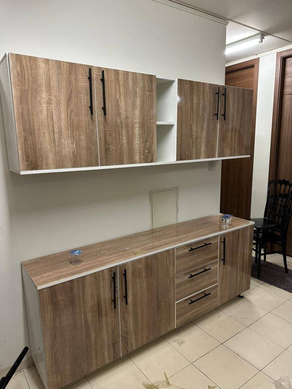 السلام عليكم 
متوفر عدنه كاونتر 1.20 متر 
مع امكانية تعديل الملحقات او اضافة ملحقات (مع تغيرر السعر)
 سعر الكاونتر القديم 300 ؛ومع عرض العيد يصير 290 
ملاحظة // يوجد توصيل مجاني فقط لبغداد (بإستثناء اطراف بغداد) و يوجد توصيل لكافة المحافظات 
ملاحظة // توجد اشكال و دزاينات اخرى يتم عرضها عند مراسلتنا ع الواتساب ❤
نتشرفة بخدمتكم 
#شركة المستقل للكاونترات


**إذا كنت صاحب هذا الإعلان وتريد حذفه لأي سبب، رجاءا أرسل رسالة إلى الدعم الفني**