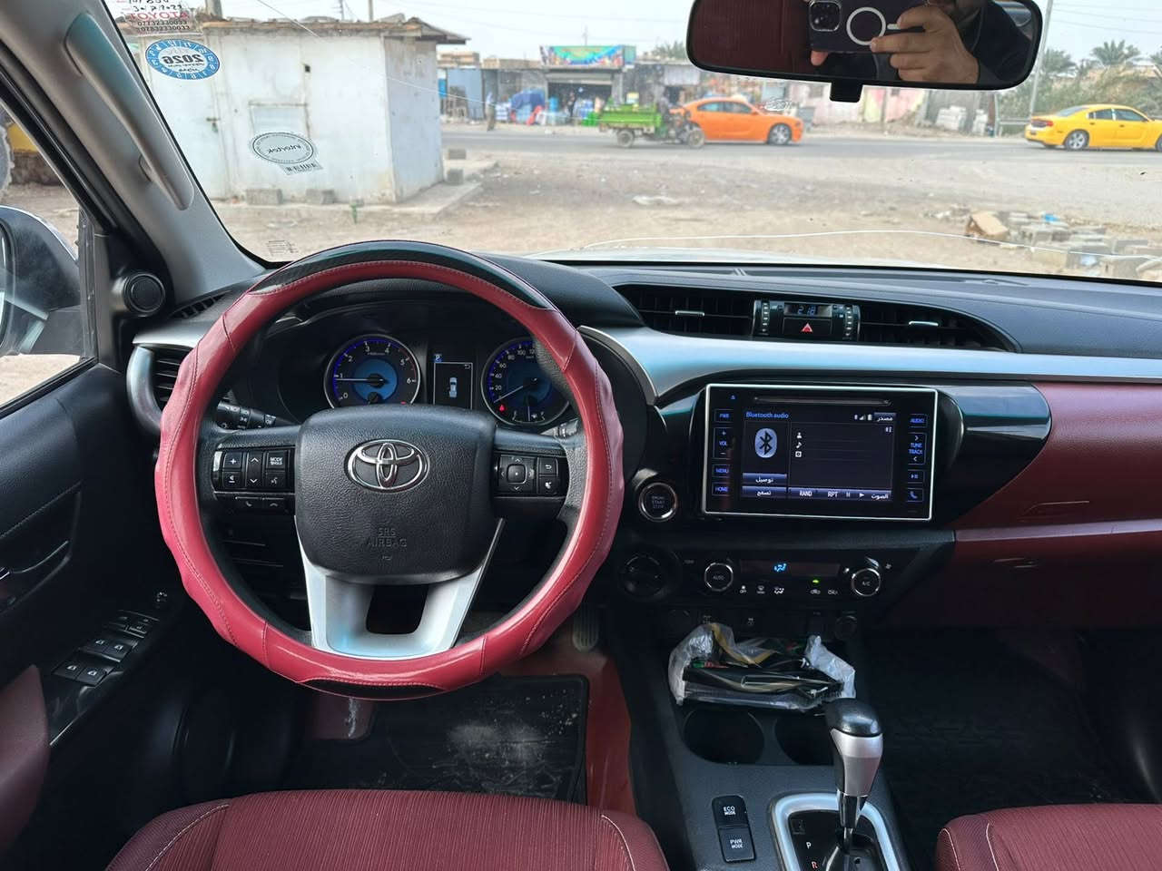 سلام ووعليكم هايلوكس موديل ٢٠٢٠بريميه فول مواصفات بصمه تشغيل بصمه أبواب لون صدفي تخم تاير يوكهاما كفاله عامه مكينه وكير وكشر كفاله حته من البارد سياره جديده ستخدام شخصي  كير اوتو رقم أربيل سنويه رقم وهزه جديده بسمي (كازززز)شرط التحويل السعر 280$وبيه مجال العنوان البصره الاستفسار ***********
