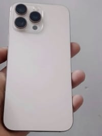 ايفون 16 برو ماكس ذاكره 256 نضيف جدا مع الكارتونه وسعره 1400 وبي مجال ...