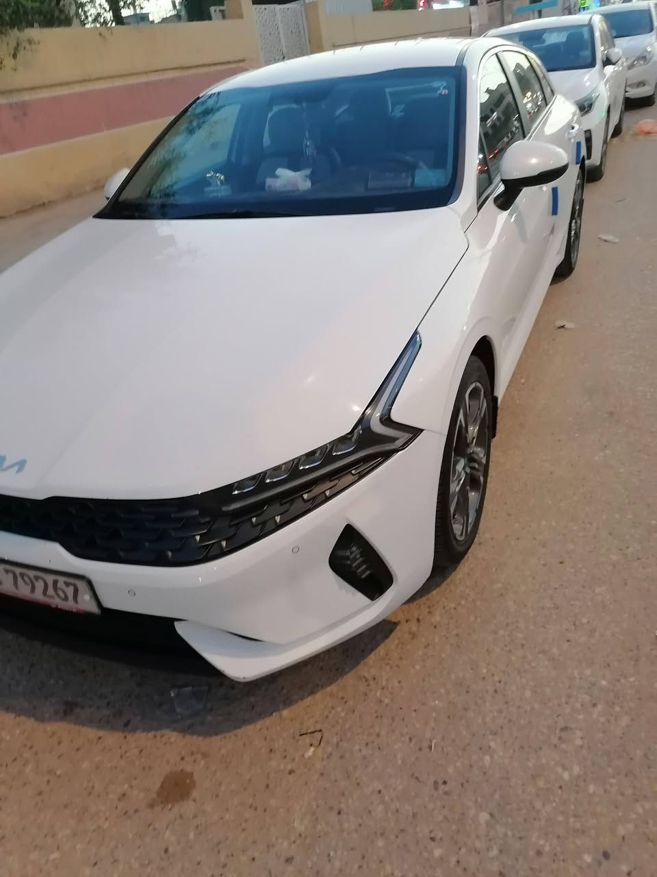 K5 2022 خليجي
محرك 2000دوش 
 عداد المسافه 53
شاشه ابل كار بلي واندرويد اوتو
مرايا اوتودم
مري شفط واشاير بالمري 
وضعيات قياده 
تشغيل عن بعد 
كشن السايق كهرباء 
كشنات قماش 
قطعتين تبريد 
كاميرا خلفيه حساس خلفي 
مثبت سرعه السياره فول مواصفات ماعدا البنورما  باسمي
السعر ع الخاص او الاتصال  ع الرقم
***********
