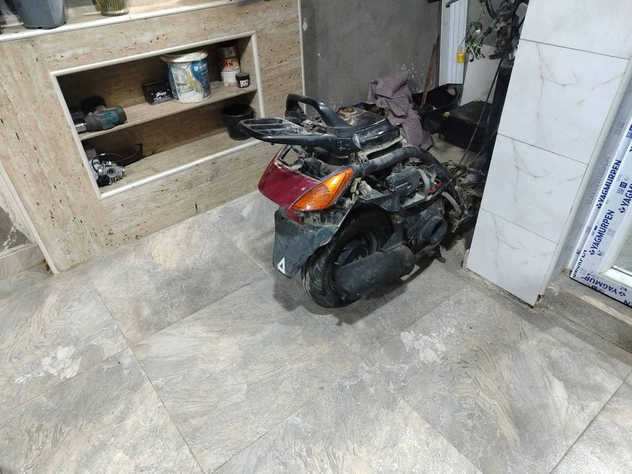 سلام عليكم سبيسي ياباني رايمر سلف هندر تخم تاير جديد عوزهه بس كفرات كوت زويرجات ***********

