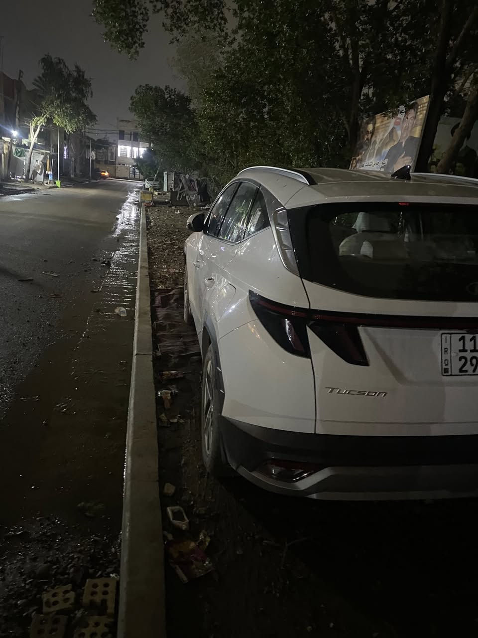 السلام عليكم
توسان ٢٠٢٥ خليجي مكفولة
رقم بغداد 
ماشيه ١٢ 
تشغيل بصمة   
تشغيل عن بعد
سايد بريك دگمة   
كشنات كهرباء وجلد 
اوتو هولد
بك لايت LED
كروس سرعه
بردات ابواب خلفية
حساسات امامية + خلفية 
تحكم مقود كامل
بصمات عدد 2 
انارة ترحيب
نقطة نزول منحدرات. 
نظام مانع تزحلق 
شاحن موبايل واير ليس  
اشاير بالمري والمري شفط
مخرج AUX + USB‏
وضعيات قياده 
سعر ٢٢٠
 
مكان بغداد  
***********
