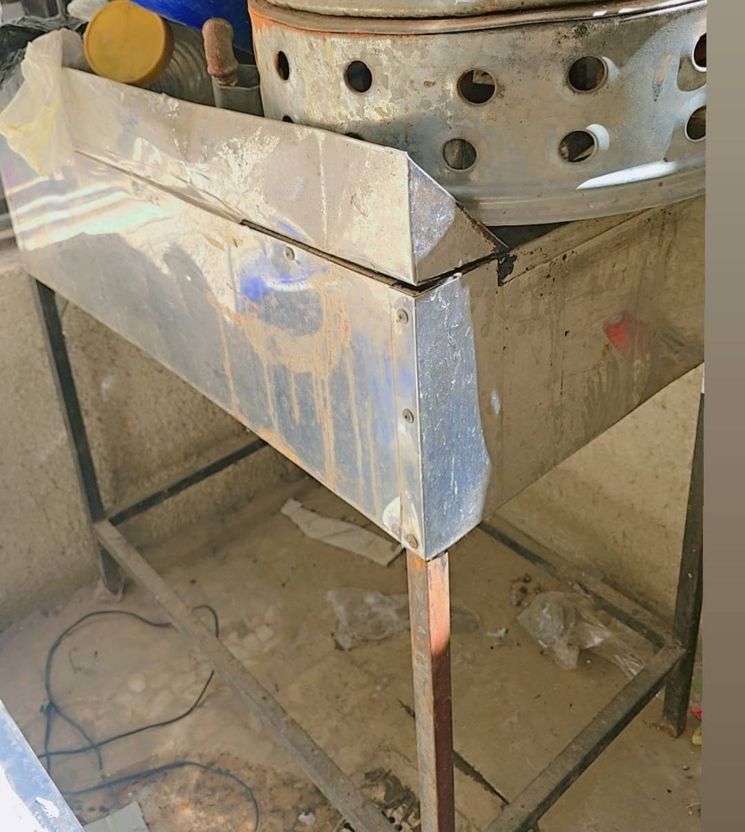 عندي غراض محل للبيع شوايه همبركر كابسه صاج طبخاخ فلافل وفنكر
كابسه صاج 100
شوايه همبركر 100
طباخ فلافل 100


**إذا كنت صاحب هذا الإعلان وتريد حذفه لأي سبب، رجاءا أرسل رسالة إلى الدعم الفني**