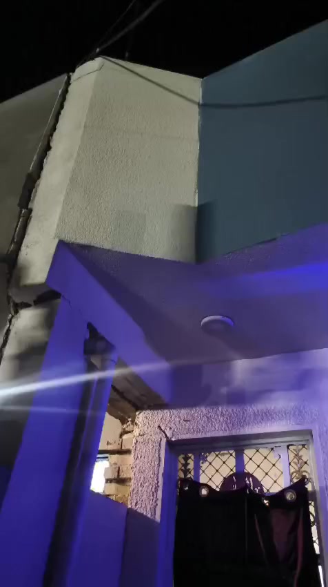 بيت للبيع مساحة 100
طابو قرب جامع قمر بني هاشم
***********
