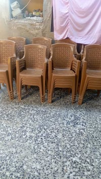 خدام الحسين كراسي للبيع عدد 45نوعيه جيده للاستفسار 07827106658