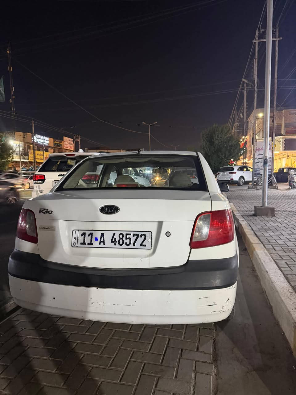 السلام عليكم كيا ريو  2009   للبيع خليجي  السيارة مابيها صبغ 
رقم بغداد وهزة جديدة باسمي 
محرك بي تبخير 
السيارة ابيعها على حالتها بيها نقوصات 
السعر 65   ورقة 
للاستفسار : ***********

المكان بغداد
