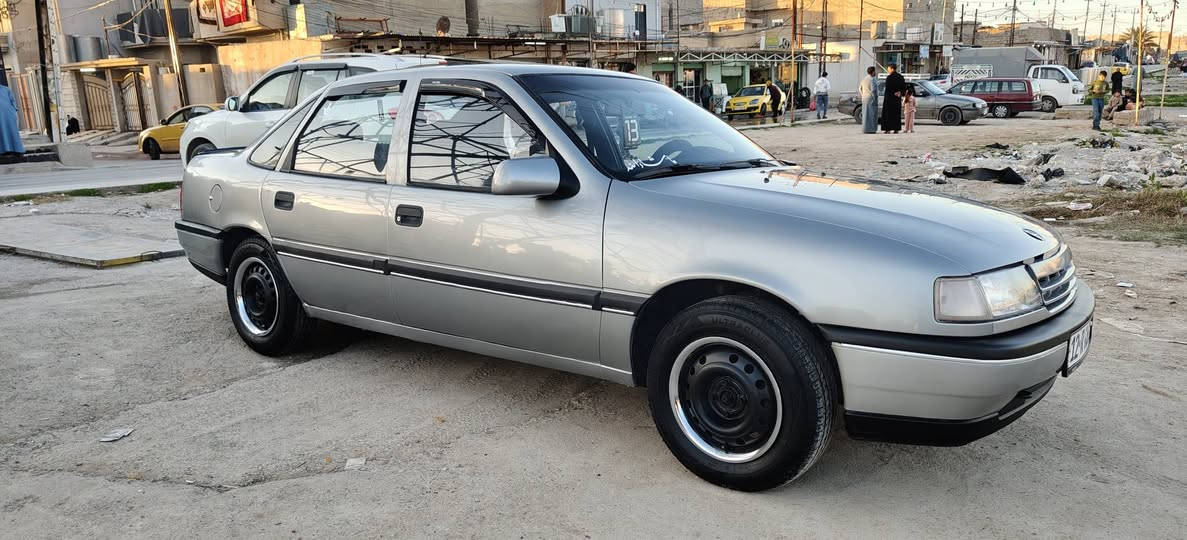 للبيع اوبل فكترا  موديل 92 حجم18 تطويز جماليه بدون معجون ولا ضرر شرط من دعاميه لادعاميه رقم نينوى جديد مصطره سنويه عضم كابون بانزين بيها ستيرن بور تنته سلايت كير مكينه شرط طخم تاير جديد شرط تحويل من شرعي  *********** /*********** السعر 48 وبيها مجال
