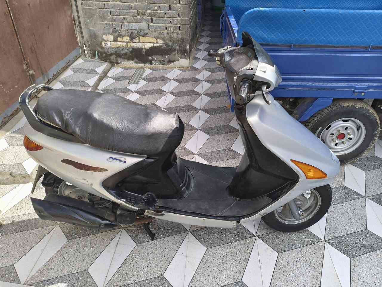 السلام عليكم دراجه فراشه شوفت عينكم سلف هندر شغال السعر خاص ***********
