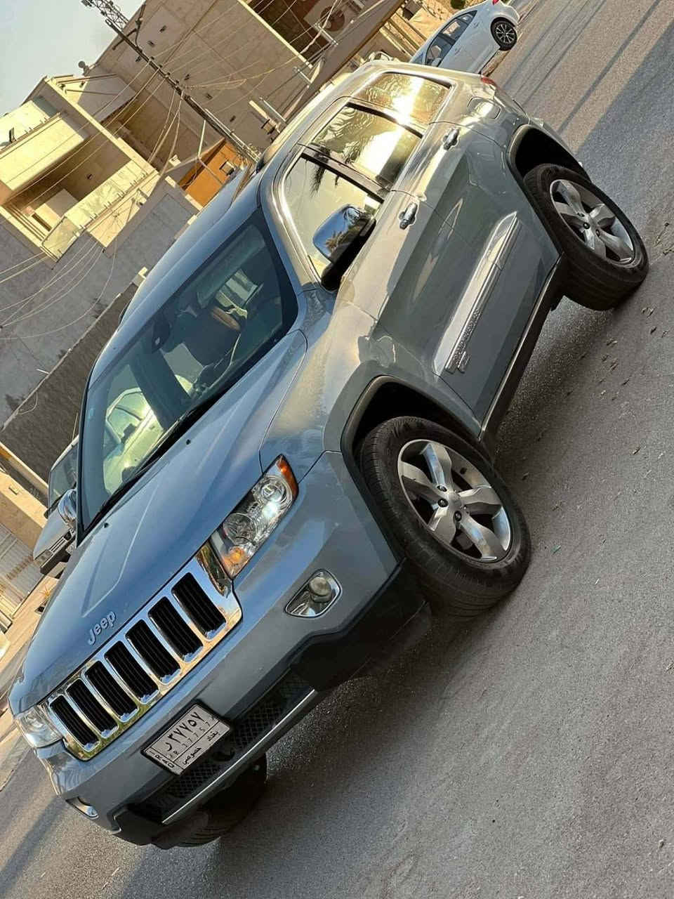 جيب اوفر لاند 2013 وارد                     امريكي
المكينه 3600،  6 سلندر   فول مواصفات 
2قطعه تبريد 
مري قلاب 
داخل قرميدي 
فتحه بانوراما 
تشغيل عن بعد 
تسخين وتبريد مقاعد
رادار امامي وجانبي وخلفي 
لايت زنون 
تحكم ستيرن
كشنات جلد 

الضرر// صبغ جاملغ بدون دواخل 
           قبق صندوق رش 
مكينه كير كفاله عامه من الفتح 
سياره كامله مابيهه اي نقص 💯

السعر  157 $ بيهه مجال للشراي 
العنوان:  بابل / محاويل 
الاستفسار ***********
