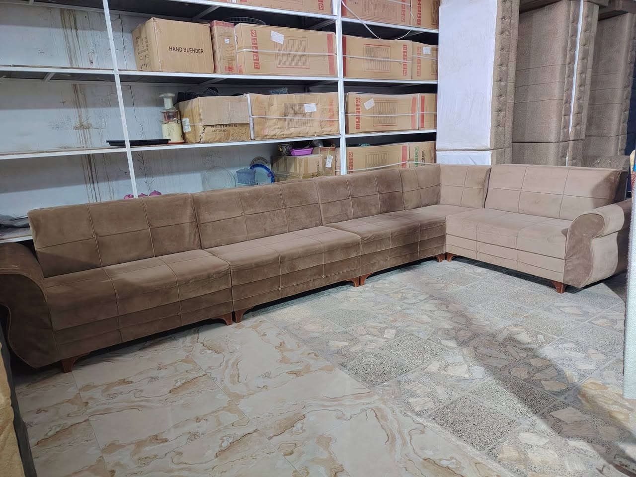 تخم ملكي نظيف وجاهز جلد يكون من 5 قطع 10 نفرات والمقعد مالته ينشال ويترجع جدا قوي السعر 250
التخامه الديوان نظيفات وجاهزات تسكام  كل ديوان يكون 
من 5 قطع 10 نفرات سعر الواحد 200 واكو بعد الوان ومديلات زونا للمجمع وشوفو الي يعجبكم وبيكم خير وتدلون 
المكان نجف حي العسكري كبل شارع السبسيس قرب السوق المحضر للستفسار *********** واتساب
