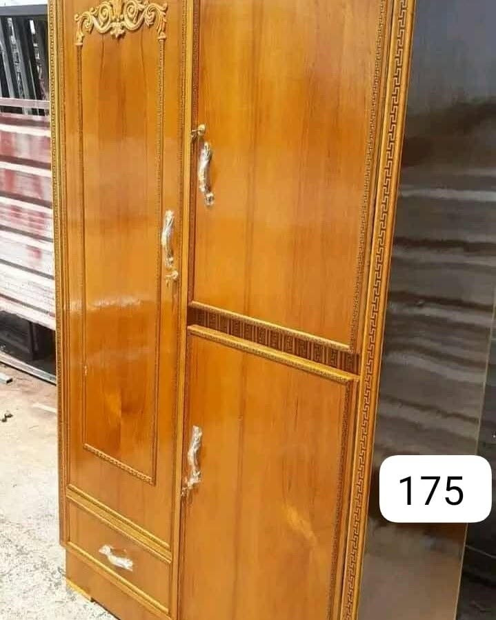 اسعارنا جوه السوك وشغل بي مخافت الله (امانت الله ورسوله) 
بوفيات للفراش نجارة عراقيه وشغل مضبوط واسعار جمله 
(مانتعامل بالمستخدم) فقط جديد 

يتوفر لدينا ايضا كناتير من 2 باب الى 6 باب وبانسب الاسعار 
غرف نوم شبابيه ونفرين

العنوان بغداد القاهره /متوفر خدمة توصيل الى جميع مناطق العراق
للحجز والاستفسار عبر الخاص او التواصل واتساب ***********
