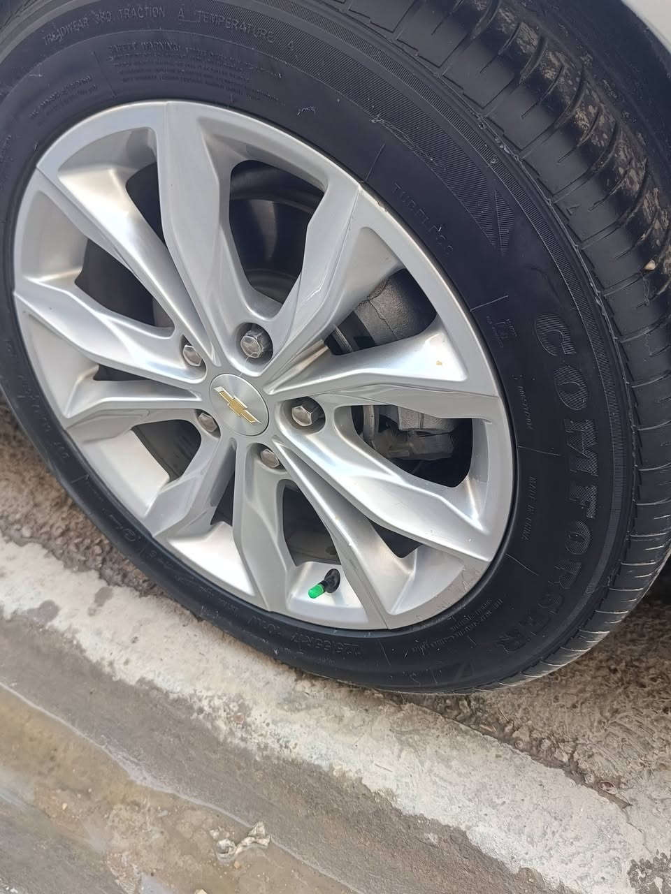 السلام عليكم عندي 22كلين مكفوله من كلشي رقم بغداد انكليزي تحويل مباشر مكاني بغداد  المشتل ماشيه 60 الف لون سلفر مكفوله من الحادث والغرق كفاله كلين كلين كلين ولابرغي مفتر بيها محتاج لغرض العمل والله سياره جامده وقويه اتونس بيها والمواصفات معروفه رقم الموبايل *********** اتصال فقط وبالعافيه ع الصير من نصيبه. السعر قفل من الاخير بدون تعامل 135 ماكو هيج سعر مكفوله
