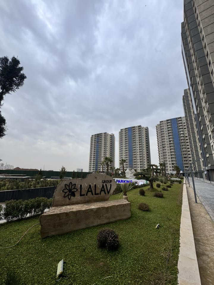 🏢شقه للبيع بسعر مناسب في 🏢
مجمع سن تاورز 
مساحة شقة 116م غرفتين صالة واجيهة داخلي 
الاستلام فوري شقة طابق 12 
🔥 نقد🔥
📍الموقع طريق بحركة بين طريق 120 متري و 150 متري قرب مرور-أربيل 
🟢للاستفسار الاتصال علي 🟢
الأرقام التأليه 
***********
***********
