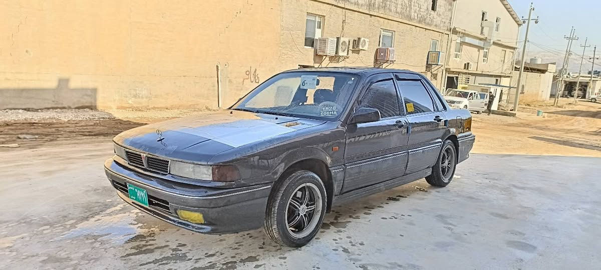 بەناوی خوای گەورەو مهرەبان 
***********سعر 29گەڵاو معامەلەیەکی کم 
فرۆشتنو گۆڕینەوە
گڵاند 63مۆدیل 91ئاڕم پلاستیک سۆران بەشەرتی ئەوەلیات  مەکینە 63بەخ گێڕومەکینە بەشەرت   سڵایتە  ئاوێنە کاڕەبای    چوار جام کارەبایە  کورەکراوە بۆجوانی    چوار ویلو تایی نوێ    لێدراو براوە وەرگەڕاو بەشەرتە   گاعیو ناوگاعی تازە تێگیراوە   تەنزیلو سەماعی نوێ   بەرگەکوشنی نوێ    کارەبای هەموگیانی بەشەرت  شوێن کۆیە كويسينجاك, أربيل
