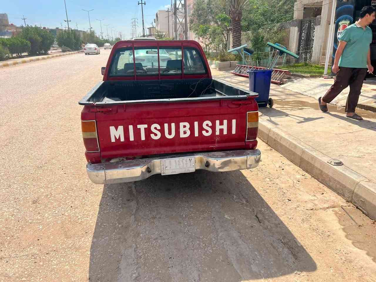 سلام عليكم بيكب مسيوبوشي موديل ١٩٩٣ للبيع مكينه ونجي رقم بغداد الماني تحويل مباشر السعر ٤٨وبيه مجال تلفون *********** العنوان ديوانية
