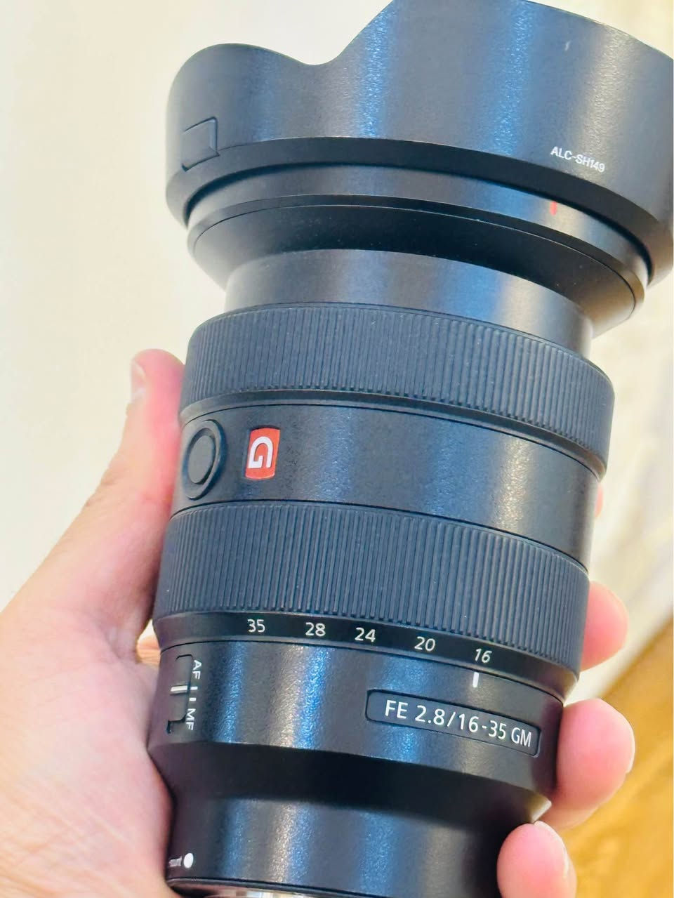� للبيع – عدسة Sony G Master 16-35mm

عدسة Sony G Master 16-35mm بحالة ممتازة جدًا، استخدام خفيف ونظيف، وخالية من أي عيوب أو مشاكل.

✅ مناسبة للتصوير السينمائي، وتصوير المناسبات، 

💰 السعر: يُذكر عند التواصل.

📞 للاستفسار *********** الصويرة, واسط

