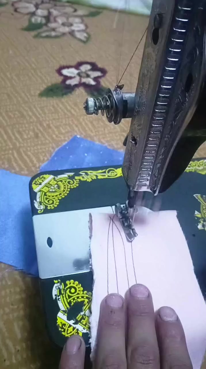 فراشه اصليه باب اول مال ثمانينات اسواق مركزية شرط صوت ناعم ماطور يباني بسعر60 فراشه
ليس تغليد


**إذا كنت صاحب هذا الإعلان وتريد حذفه لأي سبب، رجاءا أرسل رسالة إلى الدعم الفني**