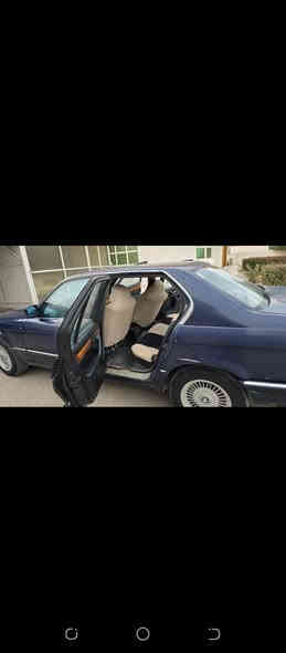 السلام عليكم 
بيئم للبيع 740موديل 93
تحويل وكالة كير مكينة تدفئة تبريد تدفئة بل كشن 
بدون ضربة مصبوغة للجمال كهربائيات كلهة شغالة 
السعر 55وبيهة مجال
الاستفسار عل رقم ***********
