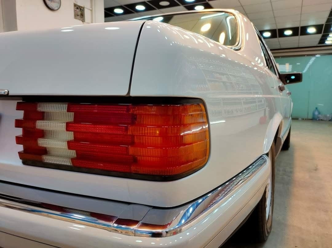 فقط للبيع.💪W126🧿300se 🇩🇪 وارد يابان اصيل 🔥💥🔥تحفه العراق 💯 
اللّهــمـ صـــــل علــى محـمــــد💎
لعيونكم الغوالي في محافظة سليمانية ، فخر الصناعة الألمانية . Top Germany 🇩🇪 
                                  
فخامه للبيع  واحد من أجدد رئاسي 
في العراق تحفه بمعني كلمه
حجم (300se) فول مواصفات باب  قصير بلادي لون  أبيض وارد يابان موديل1990 بلادي رقم بغداد انگليزي.
1-كروز سرعة.
2-دبل هورن دبل فیتبمب. 
3-أريل كهرباء. 
4-سلايت طكتين .
5-برده كهرباء.
6-كشنات كهرباء و هيتر.
7-دركة ستيرن أرباك و كهرباء. 
8-جام بيبان 4كهرباء .
9-غرفة مخمل ازرق و صاجات مشطب بلاد.
10-فخامه ماشيه61الف.
حقيقي 🔥 بشرط اخت زيرو 💯
11- مسجل و راديو شرکە مرسیدس- بینز .
12-كتلوكات وأدويه صيدليه وجناطي عددة وياها 
13-اثنين سيوجات شركه ويا جلد سويج شركة بلادي
ملاحظه سياره بالسلیمانیة تحويل مباشر من بغداد فول مواصفات فخامه باقي على وضع شركه ألان سياره فقط للبيع .للأستفسارأكثرأتصل من هذا رقم أو وأتساب ***********.

