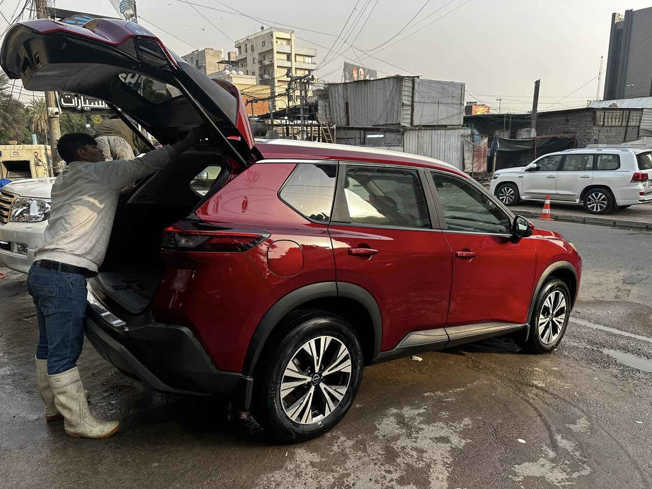 نيسان روج 2023  SV
السلام عليكم 
نيسان روج  2023 SV 
(((((بدون صبغ بدون دواخل ))))
لون ماروني مميز 
فول مواصفات 
بانوراما 
حساسات 
مانع تصادم امامي 
كامره خلفيه وشاشه جبيره
نقاط عمياء ورادارات جانبية 
داخل جلد 
مقاعد تدفئه وتبريد 
صندوق كهرباء 
تشغيل عن بعد 
ماشيه ٢٢ الف كيلو فقط
السياره حادثها جاملغ امامي 
ومبدل نفس اللون فقط
السعر : 175$ 
السياره جديده بمعنى الكلمه بحاله الوكالة 
للاستفسار :
 *********** 
 ***********
