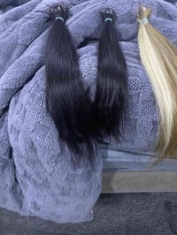 للبنات • خصل شعر • نص الضهر