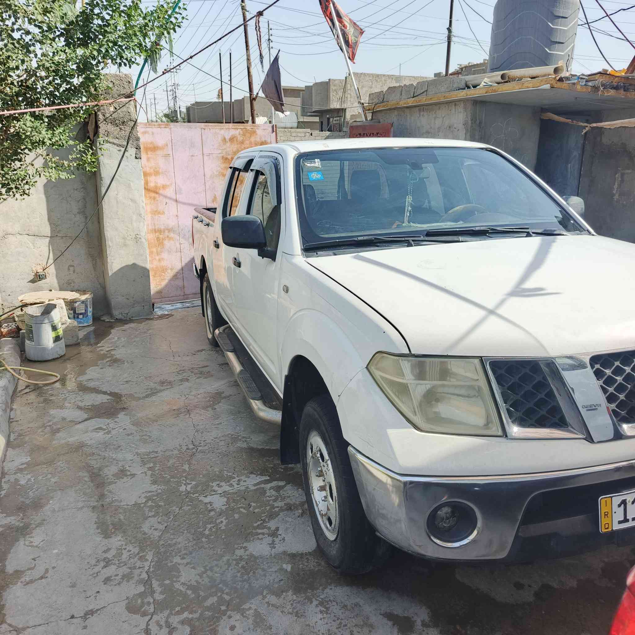 السلام عليكم نيفارا للبيع موديل 2008 مكان بغداد قرب بسمايه سياره باسمي تحويل محركه بي صرف السعر ٧٠ وبيه مجال  رقم بغداد ***********
