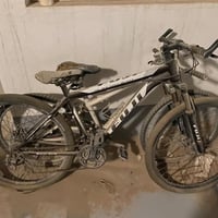 للبيع رياضي مستعمل 07754828263