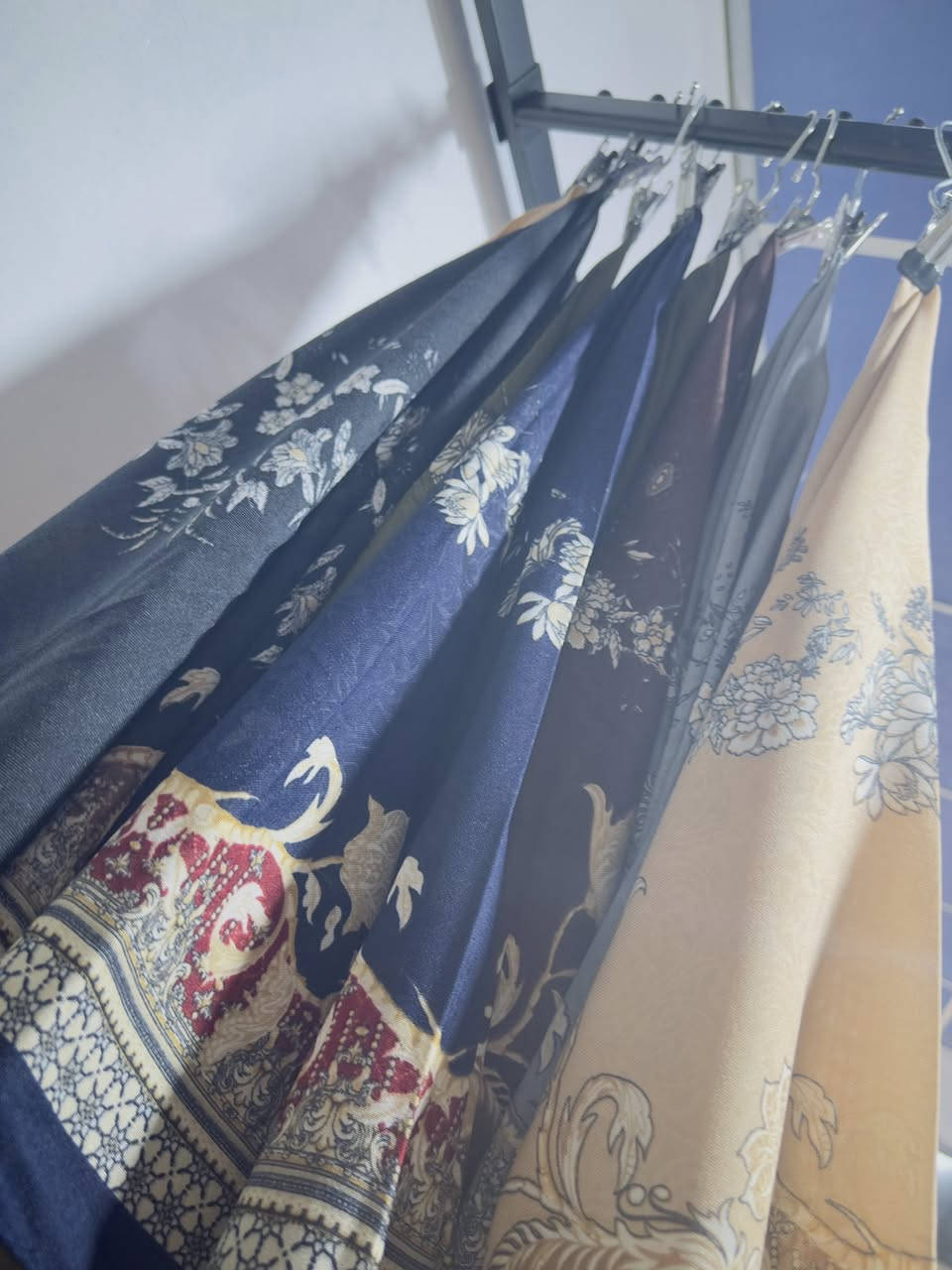 العروض يمنا وبس
ربطه نسائية ب 3 

متوفر ب 6 اللوان 
قيصرية الفجر الثانيه محل اناقة الشرق 
الرقم 34


**إذا كنت صاحب هذا الإعلان وتريد حذفه لأي سبب، رجاءا أرسل رسالة إلى الدعم الفني**