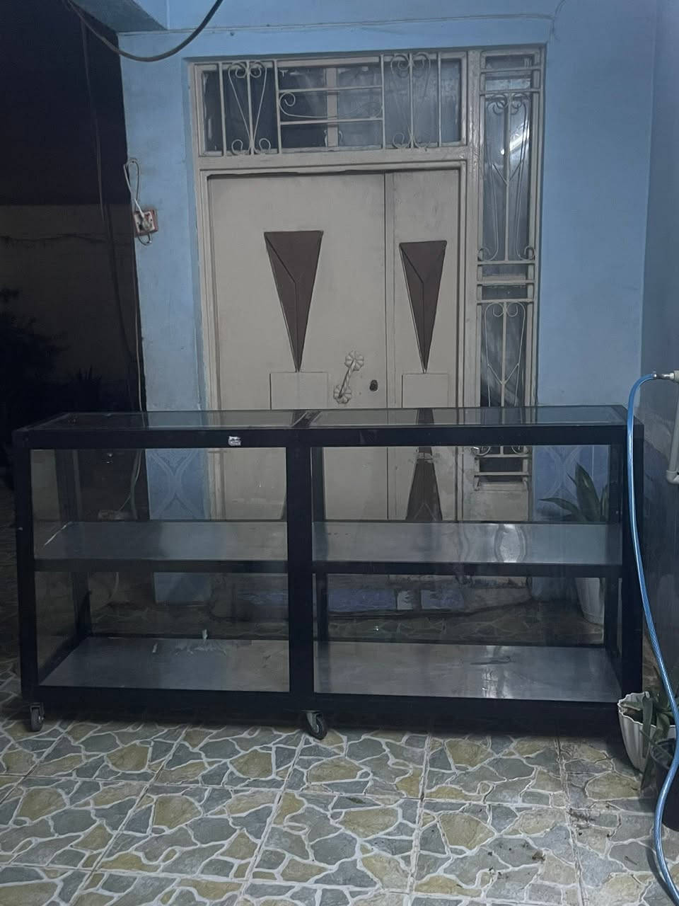 فاترينا للعرض للبيع جديده وجامها هم جديد سعرها 90 وبيها مجال قليل


**إذا كنت صاحب هذا الإعلان وتريد حذفه لأي سبب، رجاءا أرسل رسالة إلى الدعم الفني**