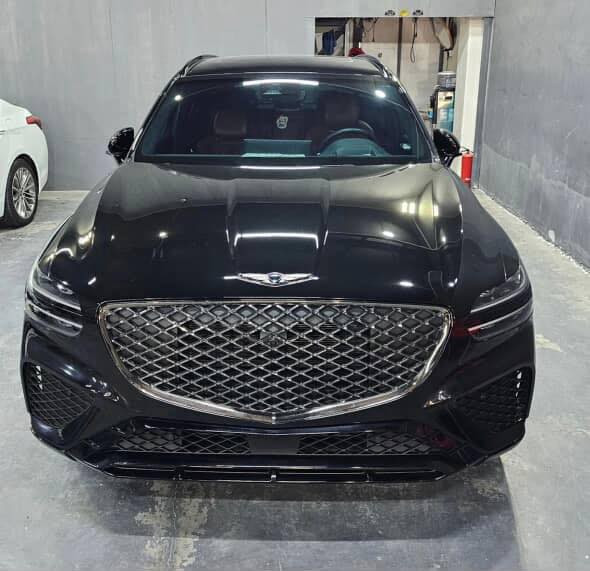 Gv70 2023 sport prestige V6 TT
اعلى موصفات بلgv70
ماكو داعي اذكرهم 
السياره مرقم بغداد
ماشيه 28 الف
الحادث والسونار مرفق بلمنشور 
السعر 355 قفل
اتصال ع الرقم ***********
