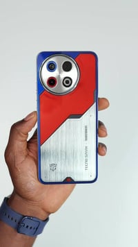 تكنو سبارك 30برو ذاكره 256 بوبجي 60فريم  السعر 180وبيه مجال قليل  للبي...