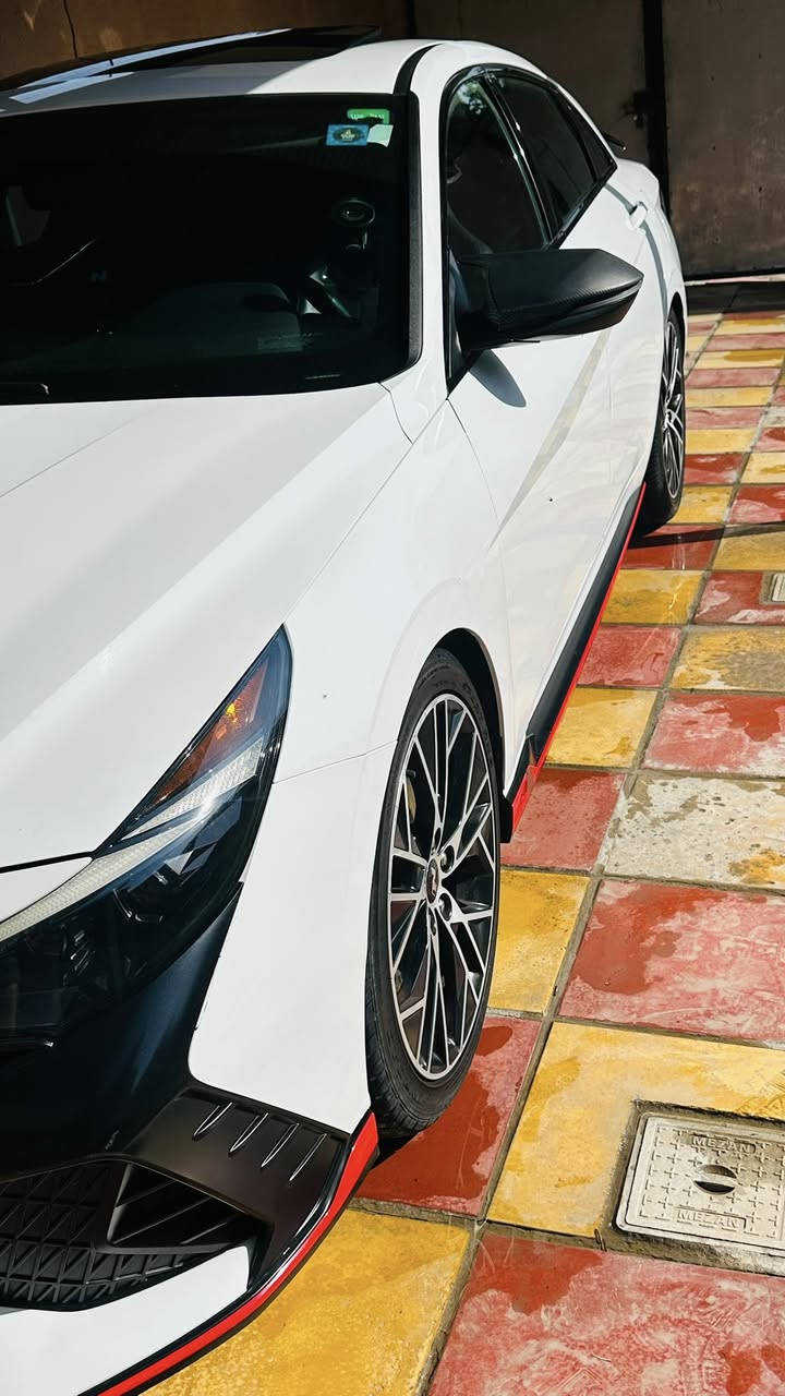 23كاشية60سياره بدون حادث شي بسيط 
بسمي السعر 185 مكاني حله 
***********
