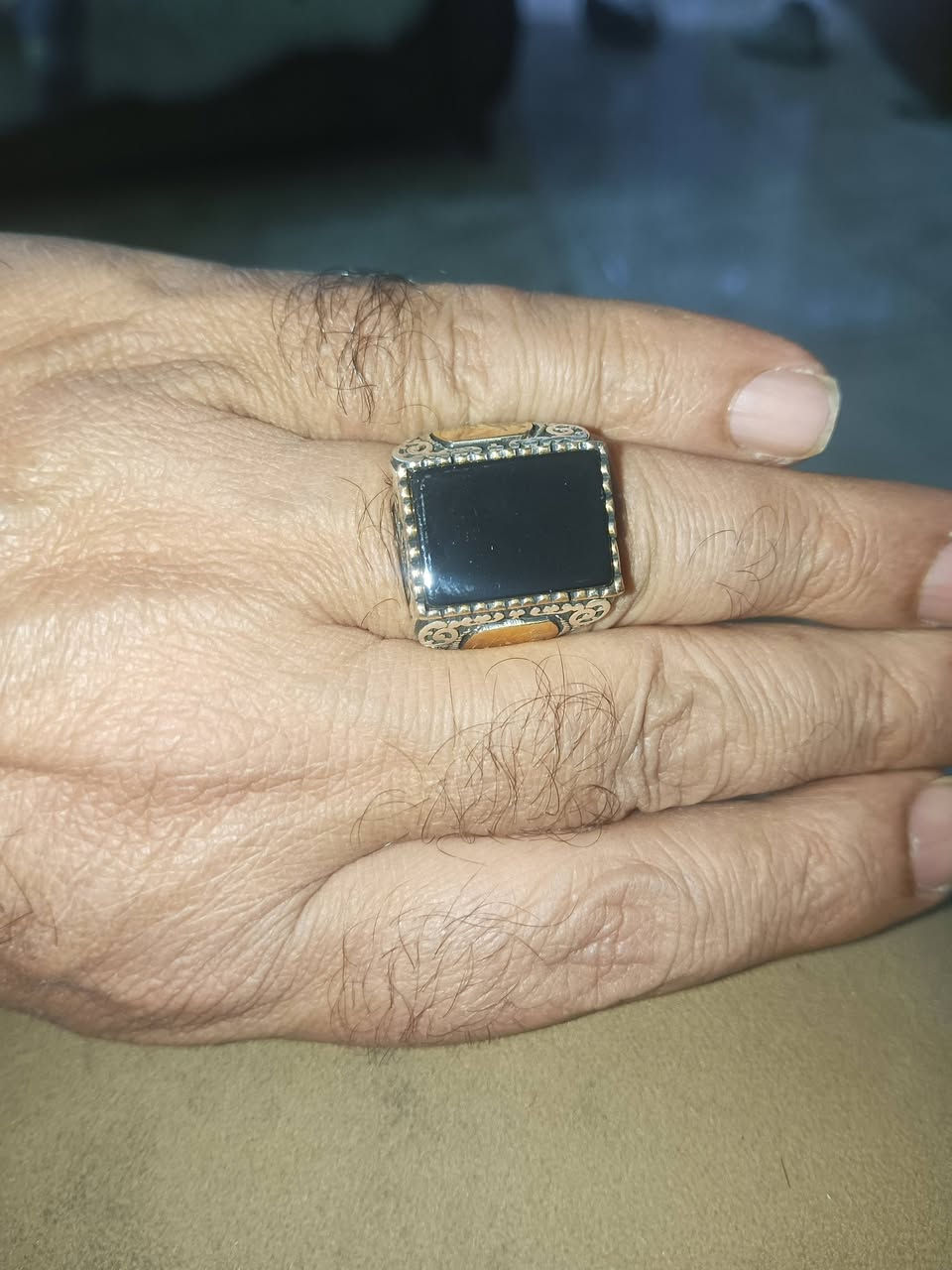 خواتم عطف حجر قديم مع خاتم ياقوت باريسي مع عقد وسوار كهرب حر طبيعي ماكنتوش للبيع ***********
