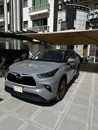 للبيع تويوتا هايلندر 2022 رقم بغداد  هايبرد فوول صور الحادث مرفقة بالم...