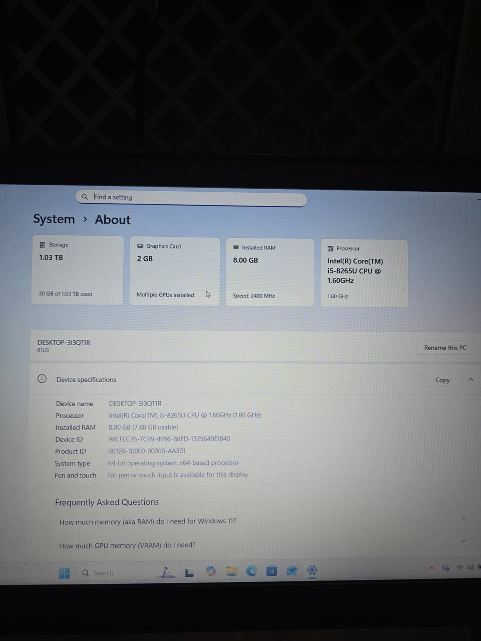 🔥 هذا أكثر لابتوب يتحمّل شغل ودراسة من لينوفو للبيع! 💻📚

لابتوب Lenovo IdeaPad L340-15 IWL للبيع، ماخذة من شركة النبع ✅

مستعمل استخدام خفيف للدراسة والتصفح فقط، ومواصفاته كالتالي:
⚙️ المعالج:
Intel Core i5-8265U 🚀
🎮 كرت الشاشة:
NVIDIA GeForce MX110 (2GB)

🧠 الرام:
8GB (قابل للزيادة ➕ لوجود منفذ ثاني)

💾 التخزين:
1TB HDD + SSD 128GB
🔹 مع منفذ M.2 لإضافة تخزين إضافي

🖥️ الشاشة:
15.6 إنج FHD  واضحة ومريحة للعين 👀

💿 مشغل الأقراص:
موجود ✅
السعر: 400 ألف

📦 يجي وياه الكارتونة الأصلية وكافة الملحقات، نظام وندوز 11 والكيبورد اكيد عربي انكليزي
✨ نظافة 95%
🎨 اللون: نيلي غامق
سبب البيع: التبديل لجهاز اخر

📍 مكاني: بغداد – المنصور
📞 للتواصل: فيسبوك أو واتساب
***********
