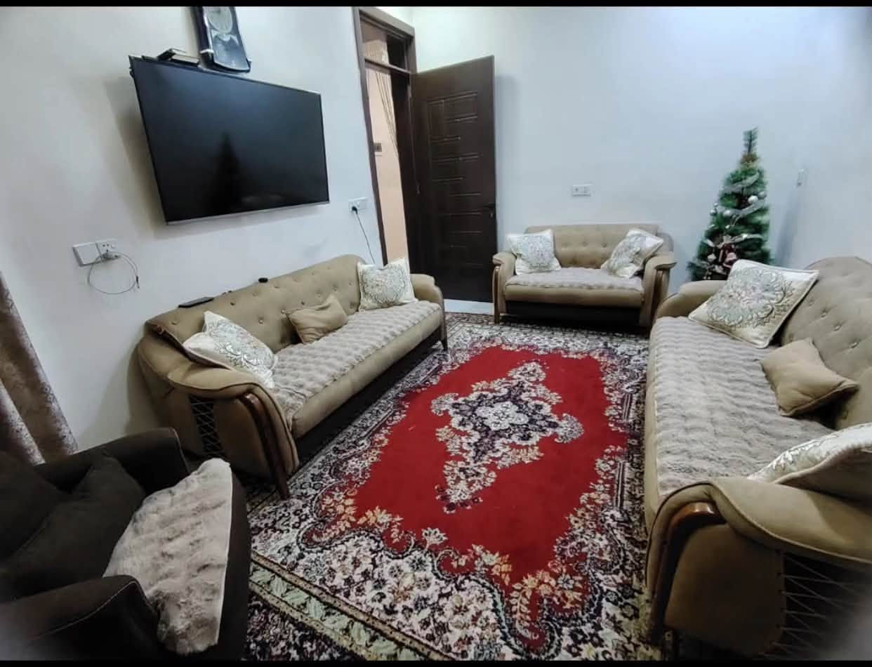دار للبيع — فرصة ممتازة بالسكن والاستثمار

✨ او مراوس

📍 الكاظمية الثانية / الطي
📍 نزال سليم

💰 السعر : 110 

📐 المساحة: 65 متر 15 متر وقف
📐 الواجهة: 5 متر
📐 النزال: 13 متر

✨ تفاصيل الدار:
▪️ مدخلين 
▪️ طرمة صالة مطبخ
▪️ غرفة صحيات منور 
▪️ الطابق الثاني يحتوي غرفتين نوم
▪️ صحيات سطحين + بيتونة 
▪️ دار نظيفة وموقع مرتب وقريب للخدمات

💰 السعر : 110 

📞 للاستفسار والمراسلة:
***********

🔹 عقارات الكاظمية والطي 🔹

نوفرلكم:
🏠 بيوت للبيع
🏘️ بيوت للإيجار
📍 قطع أراضي
🏢 محلات وشقق

✅ أسعار مناسبة
✅ مواقع ممتازة
✅ مصداقية وسرعة بالتعامل

📞 للاستفسار والمراسلة:
***********

📌 نخدم:
الكاظمية • الطي • بغداد والمناطق القريبة

🔔 تابعوا الصفحة يوميًا حتى توصلكم أحدث العروض
وأي شخص عنده دار أو أرض يريد يبيع أو يأجر يراسل خاص

#عقارات
#عقارات_الكاظمية
#عقارات_بغداد
#بيع_شراء
#إيجار
#بغداد
#الكاظمي
