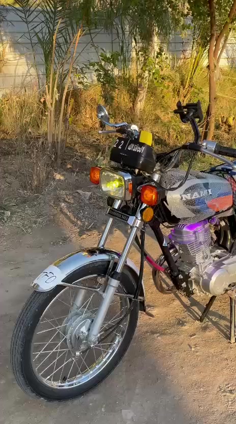 اربعه كير للبيع شبه شلامجه موديل 26 دراجه نضيفه و حلوه سعر 700و بيها مجال مكان كربلاء حي العامل ***********
