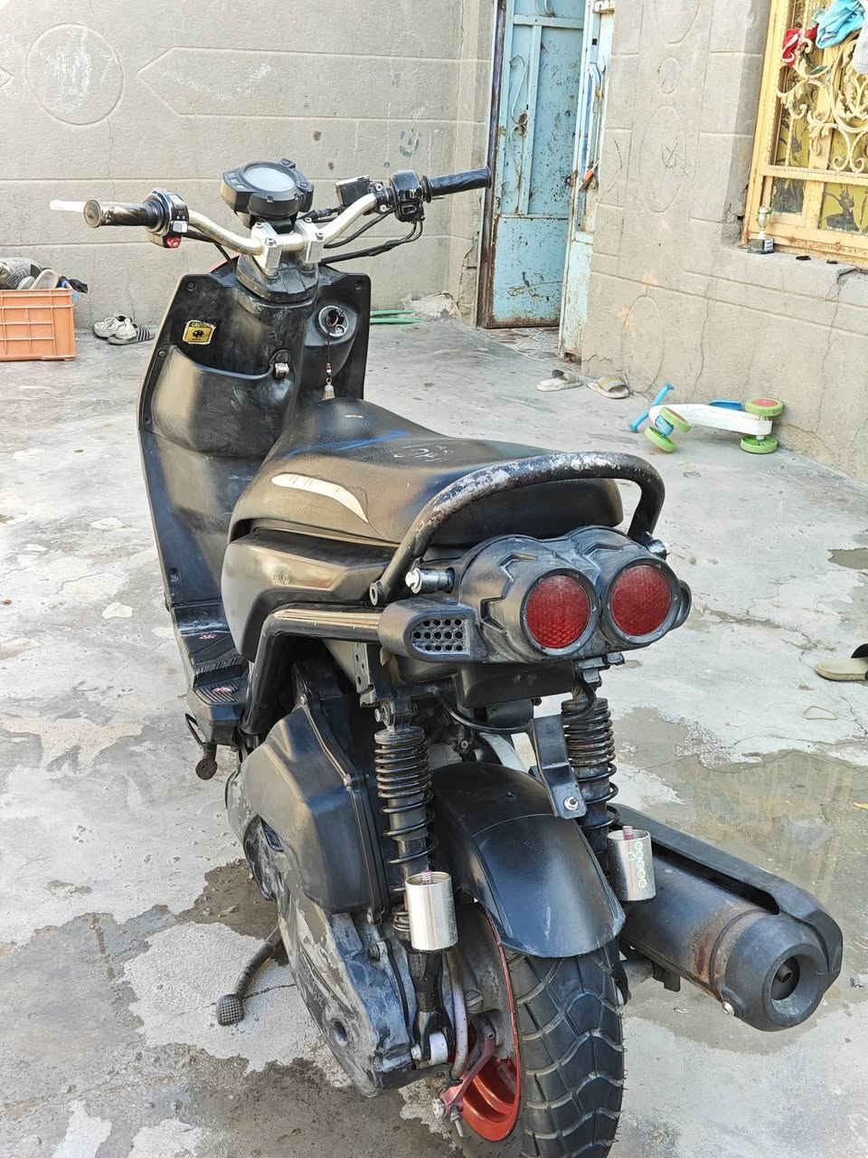 سلام عليكم
دراجه سكنس جبلي للبيع درجه مكفوله من طول لطول كهربائيات كله شغاله ودراجه صارله شهر من نازله من الرمبه بعدهي بتراب الشركه 
سعر 1350 وبيها مجال قليل 
الرقم واتساب***********
