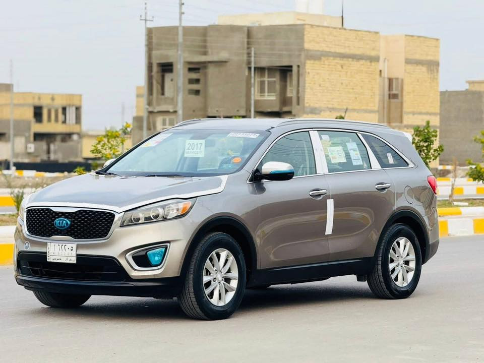 سلام عليكم كيه سورنتو البيع وارد امريكي كفاله عامه تقرير تعمل وتسير موديل 2017 حره تحويل مشروع وطني موصفات السياره تحكم استيرن شاشه كبيره كامره دوار يدات استيل حاجب ع لايت مكينه 2400 لايت زنون أشار ب مري دواخل لونين جديده اوجاهزه حداديه تخم تاير تبريد ثلج احله من الصور شرط مكان السياره الناصريه مركز السعر 135 وبيه مجال*********** وخادم
