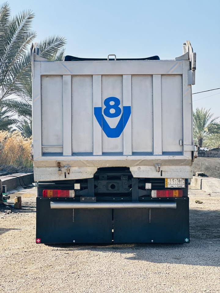 السلام عليكم 
سكانيا 164 مكينه ثمانيه انجكتر كير كهرباء مجموعه ورده كرسي عالي شاصي مكفول مبطن بلادي  كفاله عامه جاهزه للعمل
***********
***********
