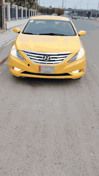 السلام عليكم 
سوناتا موديل ١٢ وارد أمريكي 
ضرر جاملغ وباب عكس السايق كير ومحرك وتبريد كفاله
حداديه جديده تخم دايرات جدد شاشه وكامره
مواصفات معروفه 
شرط التحويل السنويه لل ٢٨ 
شرط السياره مابيها كل نقص 
السعر ٨٧ وبيها مجال عنواني بغداد الاستفسار اتصل
***********
