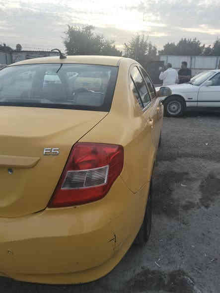 شيري E5 للبيع غير متواجد ع الفيس سياره بلادي قطره صبغ مابيها بس بارد باب سايق محرك بلاد تبريد تدفئه تخم تاير فتحه سقف مري كهرباء سياره حلوه بيها بس جوزه البك تتبدل بالكونترول السعر 47 وبيها مجال اني عندي وكاله شرعي موجود يمي بس احول بسمي وتتحول بأسم اليشتري ياخذ تحويل مني ***********
