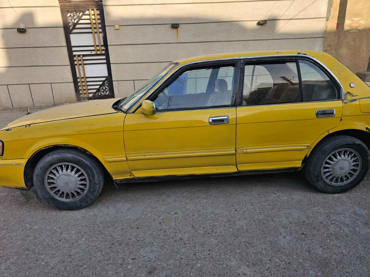 تيوتا كراون للبيع
بصره اجره السنويه صار سنه منتهيه راعيه بالبصره موجود السياره بيه ضربات سعرهه 30 ورقه وبيه مجال قليل للإستفسار ***********
