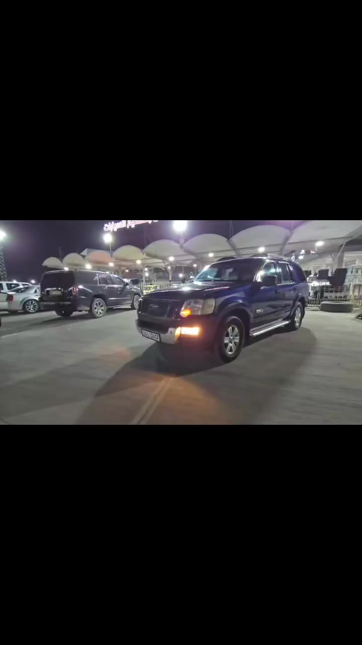 السلام عليكم للبيع او للمراوس
فورد اكسبلور موديل 2010 خليجي
 فول مواصفات عده فتحه كفاله عامه من صبغ 
7 راكب داخل بيجي محرك 6 سلندر 4.0 
تبريد 3 قطع مركزي سياره جديده تخم تاير جديد توه مشدود 
تبريد وتدفئه شغاله حداده ومكينه زكير بشرط بلكارتون سياره ع وضع شركه 
السعر 98 وبيها مجال قليل للشراي 
*********** الرقم بي واتساب واتصال
