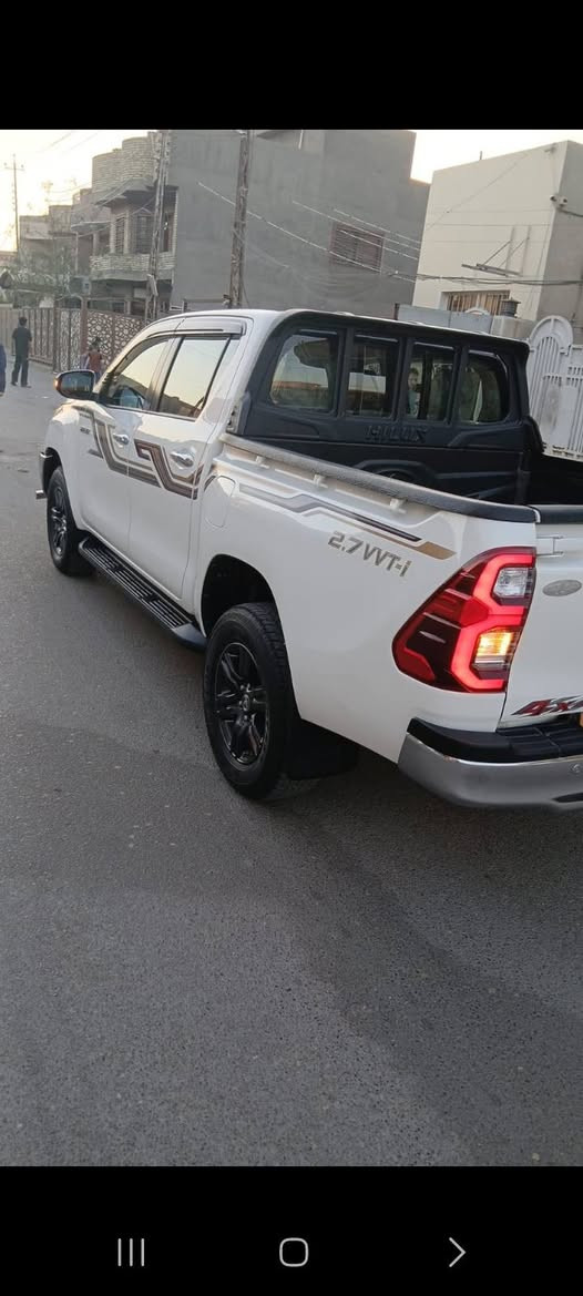 بيكم 2021 فور ويل ساز بانزين فول مواصفات بصمه بنيد جكات تبريد كشنات مدوشمه ارضيه وكشنات رقم اربيل سنويه ٢٠٣٠ هزه لشهر السادس ماشيه 138 تخم تاير جديد السعر 282المكان بغداد مشتل السونار داخل المنشور ***********
