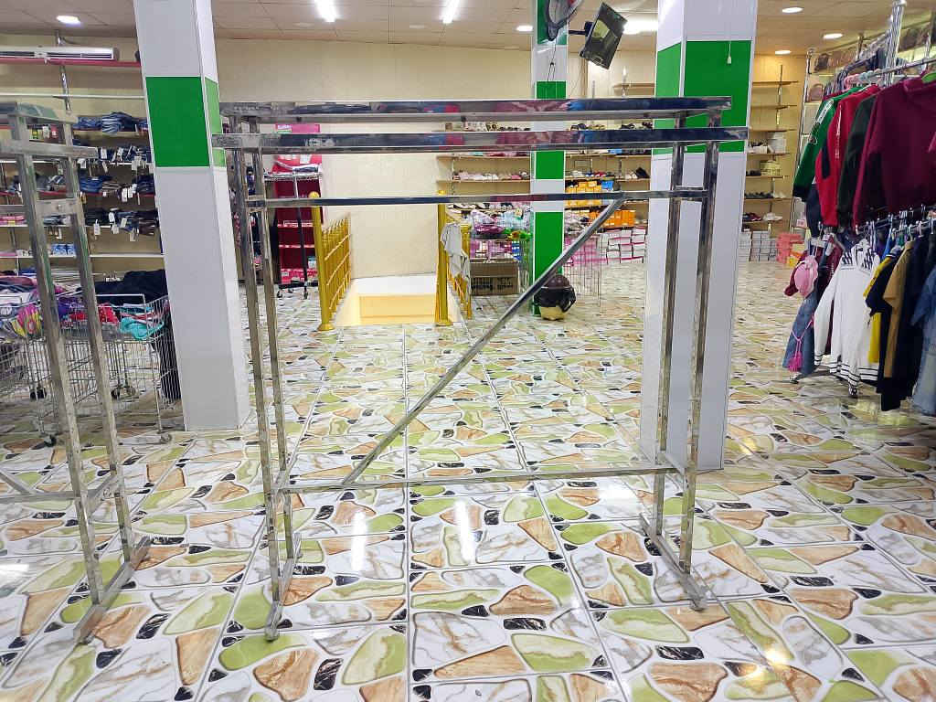 للبيع الاستفسار في خاص او على رقم 
*********** النجف, العراق
