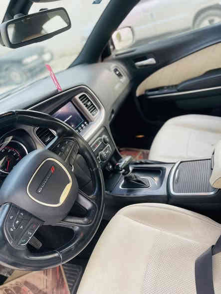 السلام عليكم جارجر للبيع(بدون مراوس) موديل 2016 مرمزة 2023 السيارة رقم بغداد مشروع وطني وبسمي سنوية وهزة جديدة تحويل ثاني يوم ماكو اي شكال ومكفولة كفالة عامة من الضربة ومن الصبغ ومن التبديل كلين تايتل موجودة صور الحادث وي الصور بدون ايرباك
مواصفات السيارة
(1) بصمة+ تحكمات ستيرن
(2) شاشة كبيرة+ كامرة خلفية
(3) مكينة(٦) ستة سلندر مكفولة
(4) كير ١٠٠/١٠٠+ حساسات
(5) صدر وتبريد وتدفئة درجة اولى
(6) كشنات جلد وكهرباء داخل ابيض
(7) تخم تايرات جدد+ داخل غرفة جديدة
(8) السيارة جاهزة مابيها اي نقص
(9) السعر ( ١٧٢  ) ورقة وبيها مجال المكان بغداد الكرخ للاستفسار  ***********
