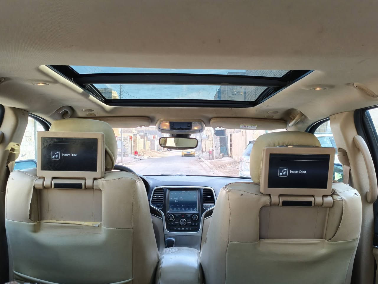 سلام عليكم من ارخص الادمن جيب شيروكي ليمتد خليجي فول مواصفات  بيها شويه مقبلات السعر 225وبيها مجال مكاني ميسان العماره ***********
