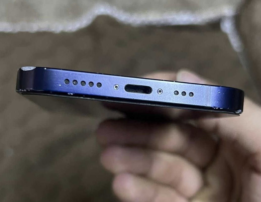 السلام عليكم 
ايفون 12 ذاكره 128  مبدل بطاريه والنظافه كدامكم 
مكاني فلوجة السعر 200 الف عندك مراوس بسامسونك اتفظل. ***********
